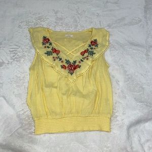 Girls short sleeve yellow blouse with embroidered flowers/ Brand E M/ Size L